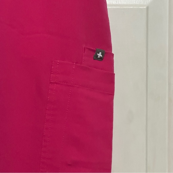 Figs Yola Skinny Scrub Pants Women’s Large XS Pink Cargo Medical Nurse TW2000R - Picture 2 of 6